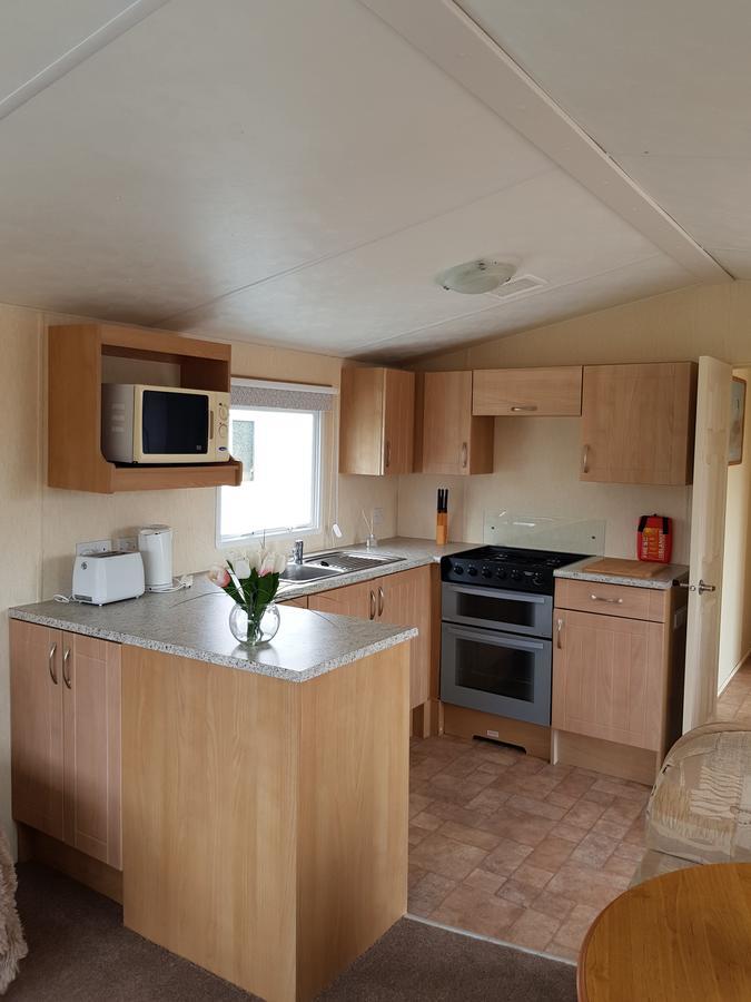 Pitch & Canvas - Self Catering At Broad Oak Farm Hotel Tattenhall Esterno foto